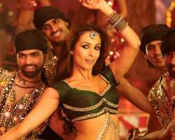 Very few people know that the actress is a college dropper. She enrolled at Jai Hind College, Churchgate but had to leave her studies due to professio